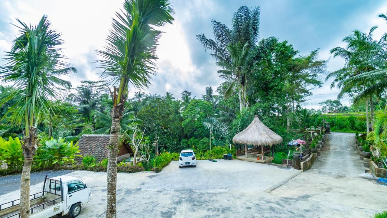 Iyume Villas Тегалаланг Екстериор снимка